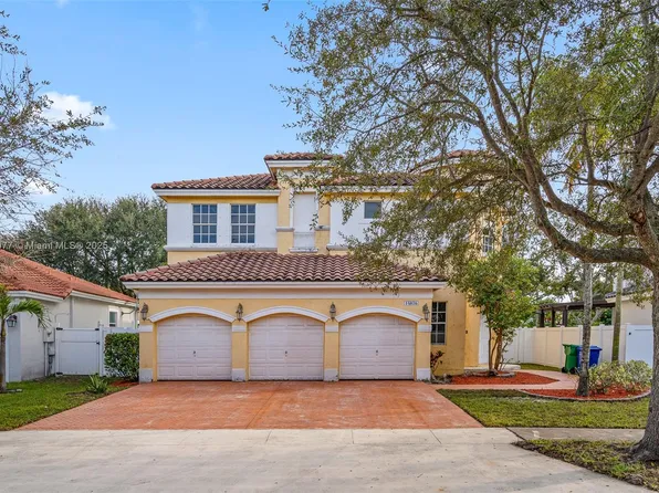 14076 SW 54th St, Hollywood, FL 33027