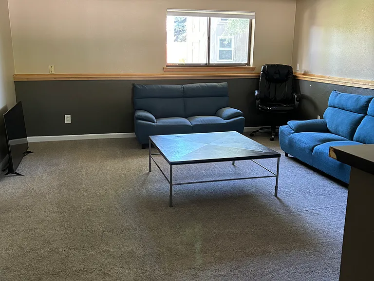 187 Olympus Cir — Photo 8
