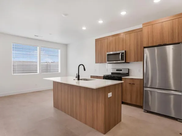 1947 250th S, Hurricane, UT 84737