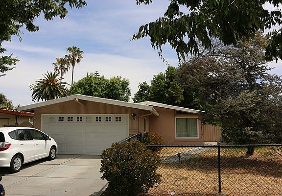 3rd image of 1277 Sandia Ave