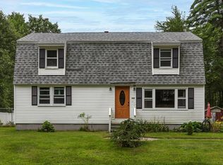 222 Hackett Hill Rd, Hooksett, NH 03106