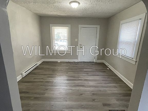 4th image of 923 N Drexel Ave