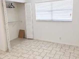 3524 Via Poinciana APT 104, Lake Worth, FL 33467