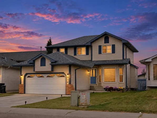614 Jenner Cv NW, Edmonton, AB T6L 6R1