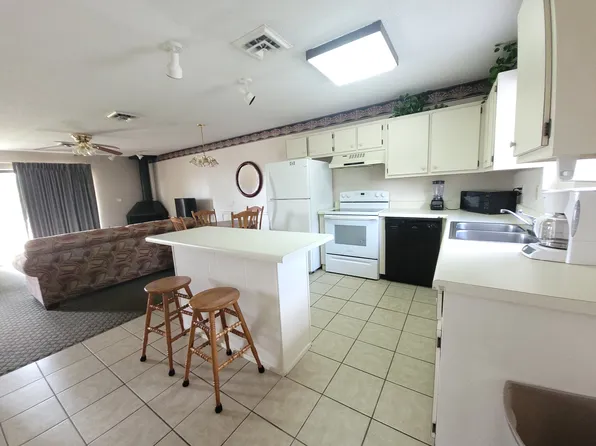 96 Country Club Dr #K2, Crossville, TN 38572