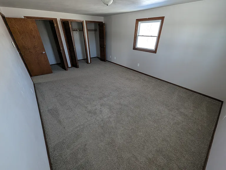 3603 Crestview Dr — Photo 8