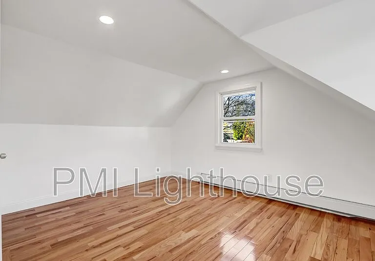 25 Thorney Ave — Photo 15