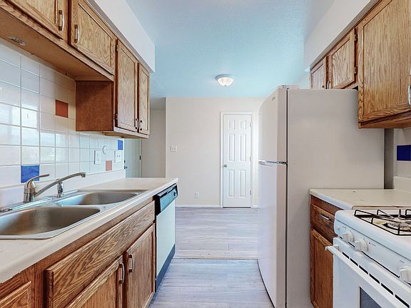 4th image of 8000 Grand Ave NE Unit C