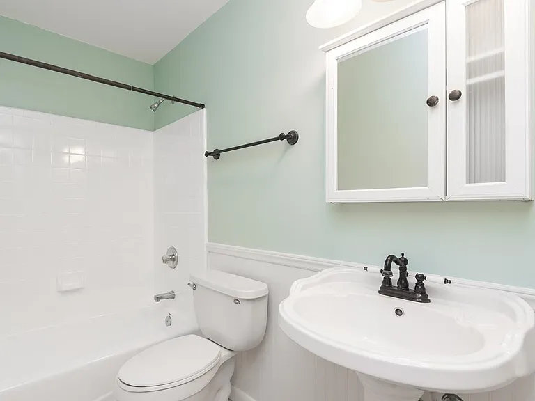 2nd Bathroom