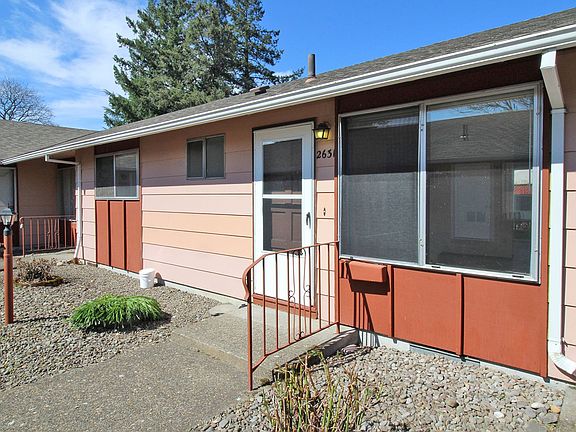 3rd image of 2631-2639 SE 119th Ave #2631