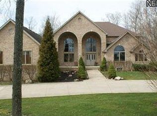 729 Huntley Dr, Medina, OH 44256