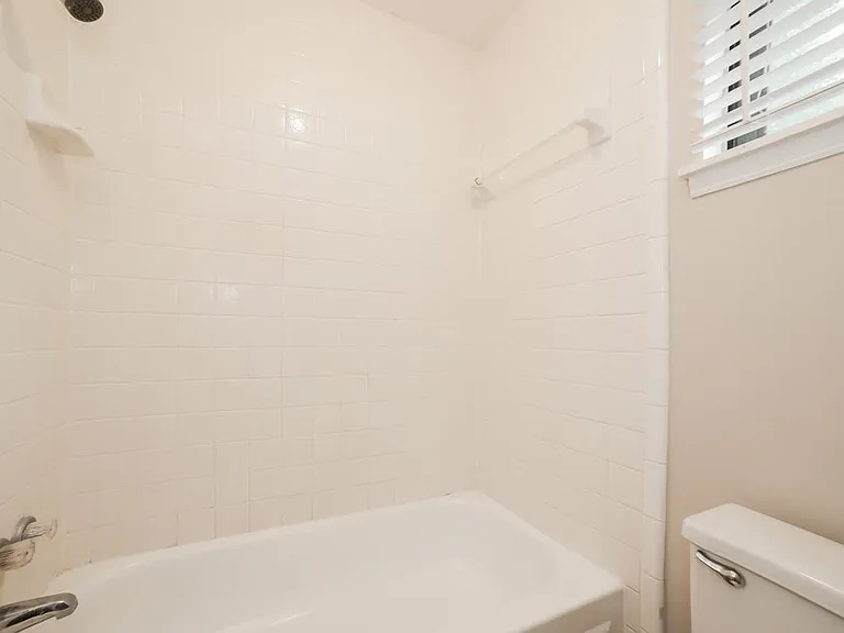 35 Windsong Ct — Photo 10