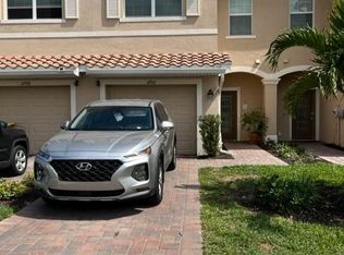 2702 Citrus St, Naples, FL 34120