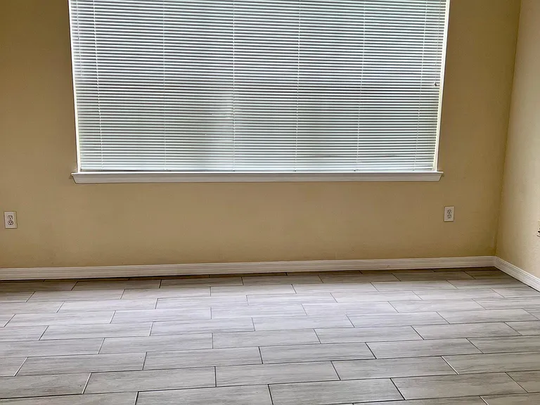 18001 Richmond Place Dr #115 — Photo 9