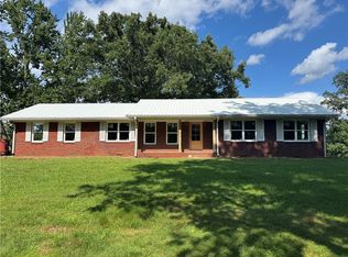 1049 Ben Higgins Rd, Dahlonega, GA 30533
