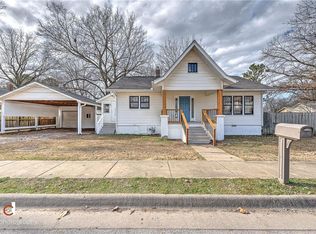 224 E Harvard St, Siloam Springs, AR 72761