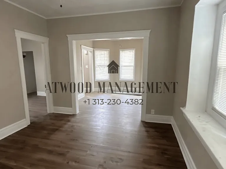 6439 Fischer Ave — Photo 4