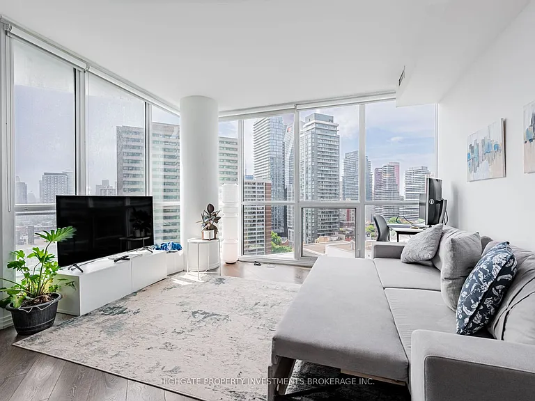 45 Charles St E #1801 — Photo 8