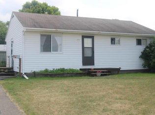 310 Hampshire Dr, Hoyt Lakes, MN 55750