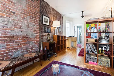 Rented by (Legacy) Elegran