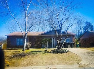 18 Creekdale Dr, Sherwood, AR 72120