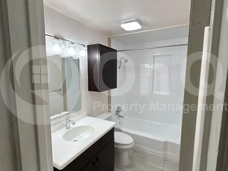 1002 E Simmons St — Photo 21
