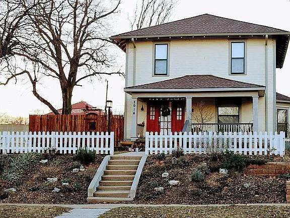 1014 N Cheyenne Ave — Photo 1