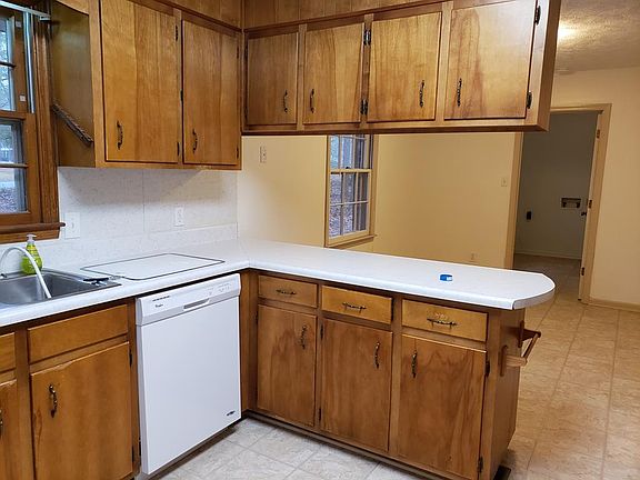 4th image of 277 Plantation Dr