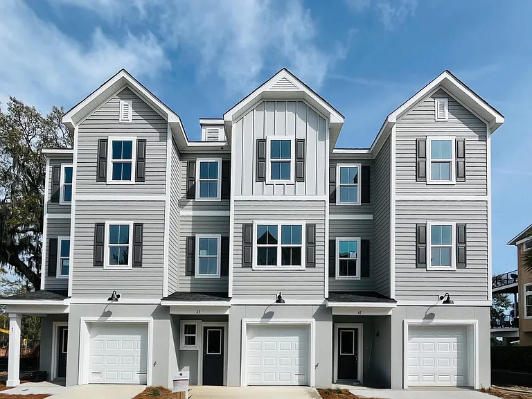 Hidden Pointe Townhouses