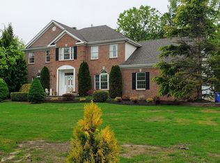 17 Cedarview Ave, Jackson, NJ 08527