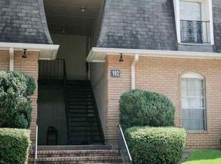 182 Old Montgomery Hwy APT D, Vestavia Hills, AL 35216