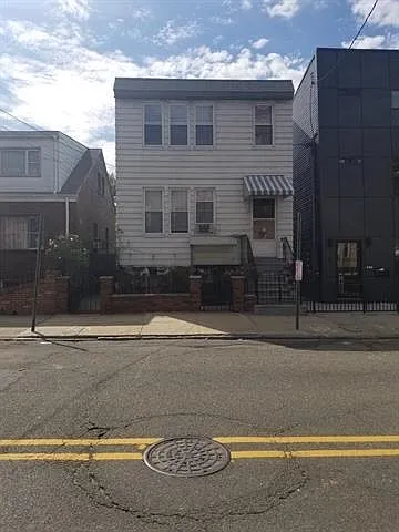 39 Beacon Ave #2 Photo 1
