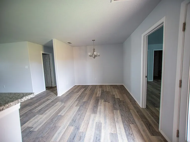 1014 Helena Ave — Photo 7