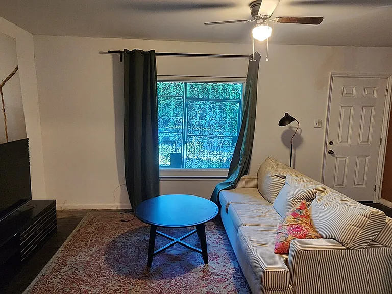 Lamar St — Photo 14