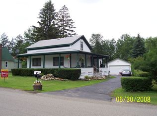 7024 Versailles Rd, Derby, NY 14047