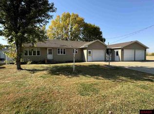 38530 631st Ave, New Ulm, MN 56073