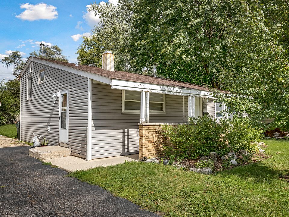 122 Pecos Cir, Carpentersville, IL 60110 | Zillow