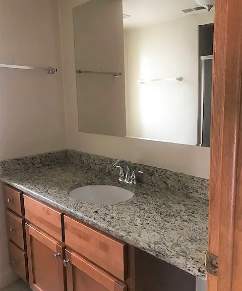 1832 N Fremont St #3 — Photo 10