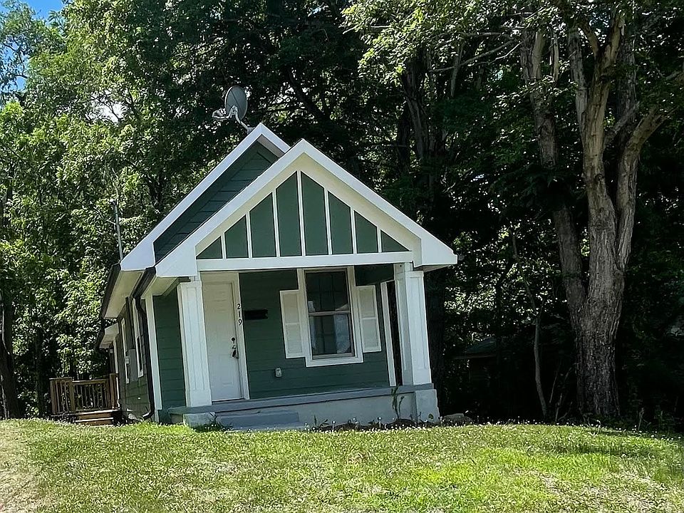 1st image of 219 Lanier St