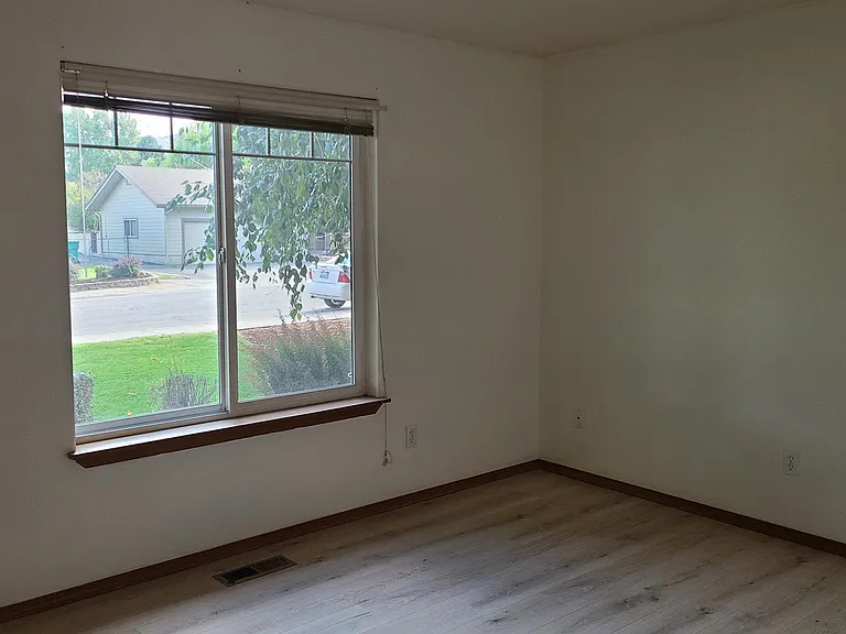 1410 McKittrick St #1 — Photo 7