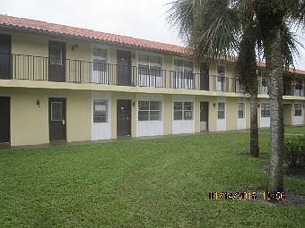 1st image of 1201 SW 52nd Ave APT 105