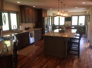 9337 Yukon Ave S, Bloomington, MN 55438