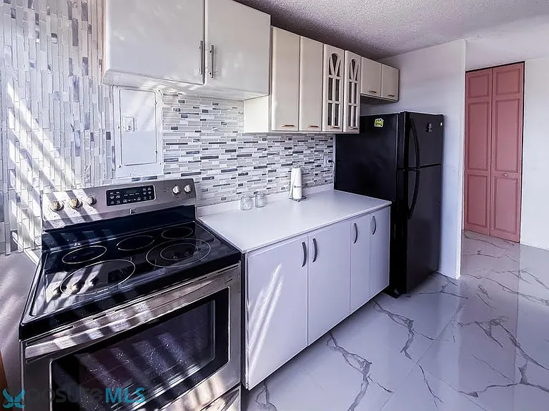 721 Calle Hernandez #7 — Photo 11