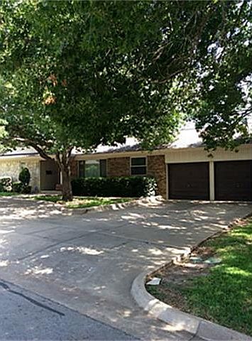 1st image of 5825 Starlight Dr