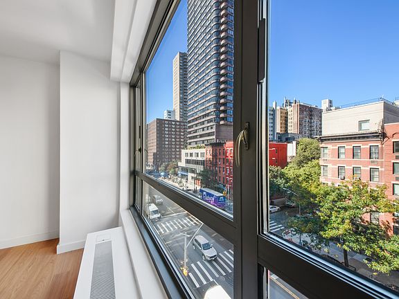 4th image of 501 E 87th St #6G