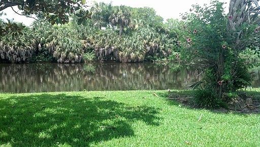 2nd image of 2537 Longboat Dr