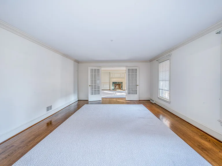 9720 Burnett Dr — Photo 29
