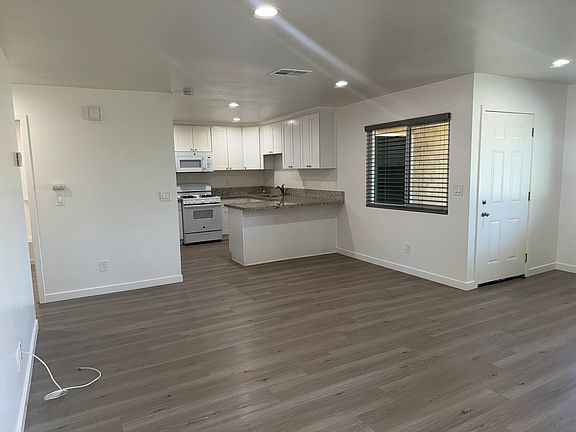 5th image of 8211 Zinnia Pl