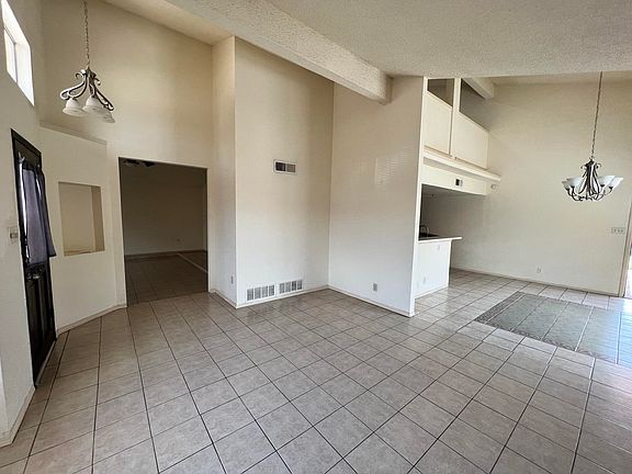 3rd image of 12116 El Greco Cir