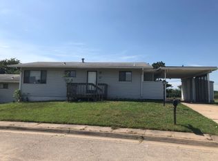 7246 SW Woodcroft Way, Topeka, KS 66619